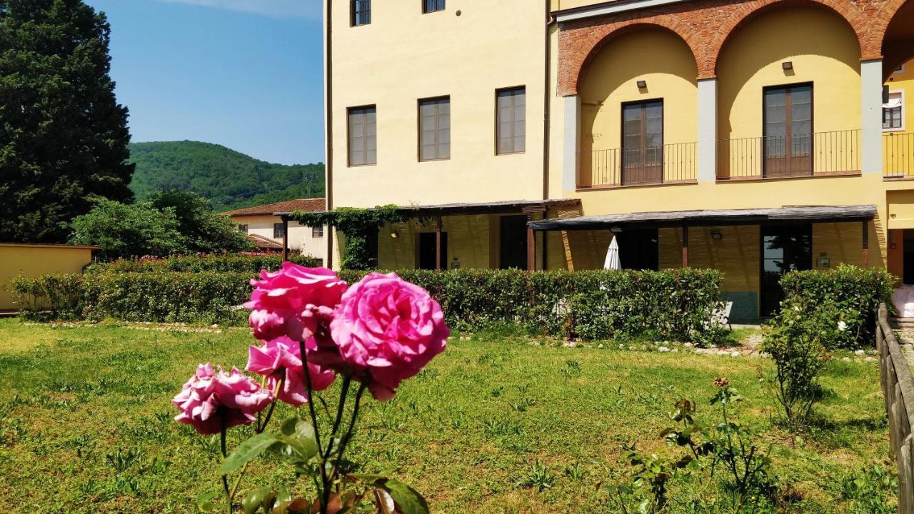 فيليني فالدارنو Residence La Poggerina المظهر الخارجي الصورة