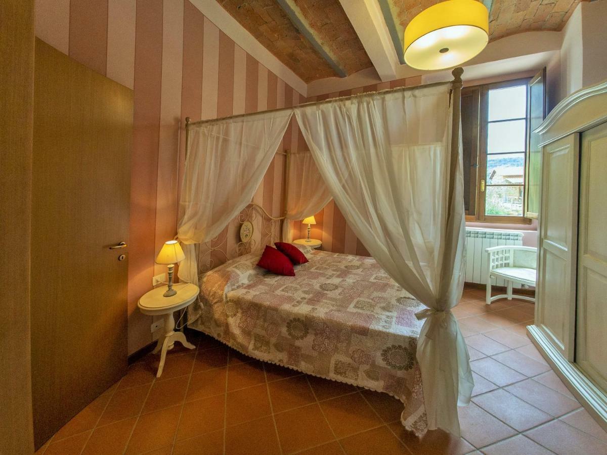 فيليني فالدارنو Residence La Poggerina المظهر الخارجي الصورة